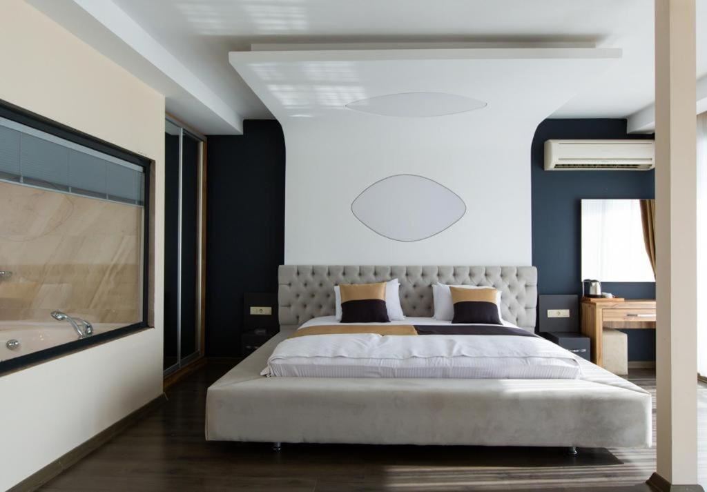 Carpe Diem Hotel Айвалык Экстерьер фото